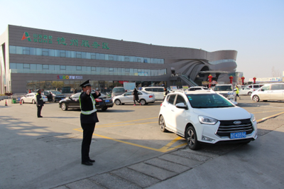 山东高速服务区以“六大举措”为核心，全力保障停车场服务与道路畅通